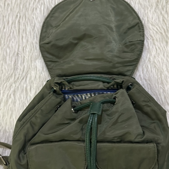 Deena and Ozzy small Y2K green mini backpack purse - Picture 7 of 10